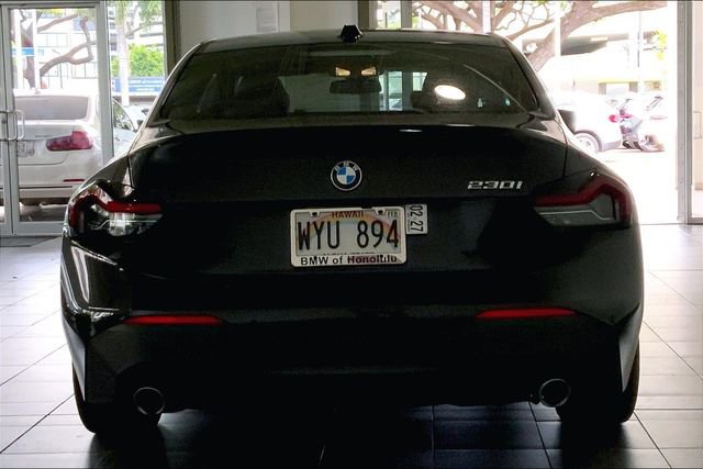 Used 2024 BMW 230i Coupe w/ Convenience Package RWD image 4