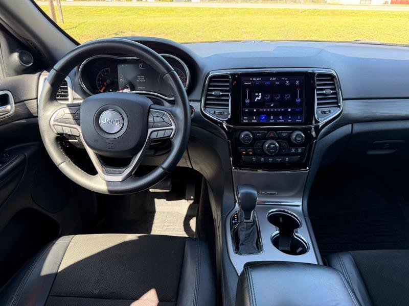 Used 2019 Jeep Grand Cherokee Laredo w/ Laredo X Package image 5