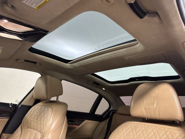 Used 2016 BMW 750i xDrive AWD/4WD image 19