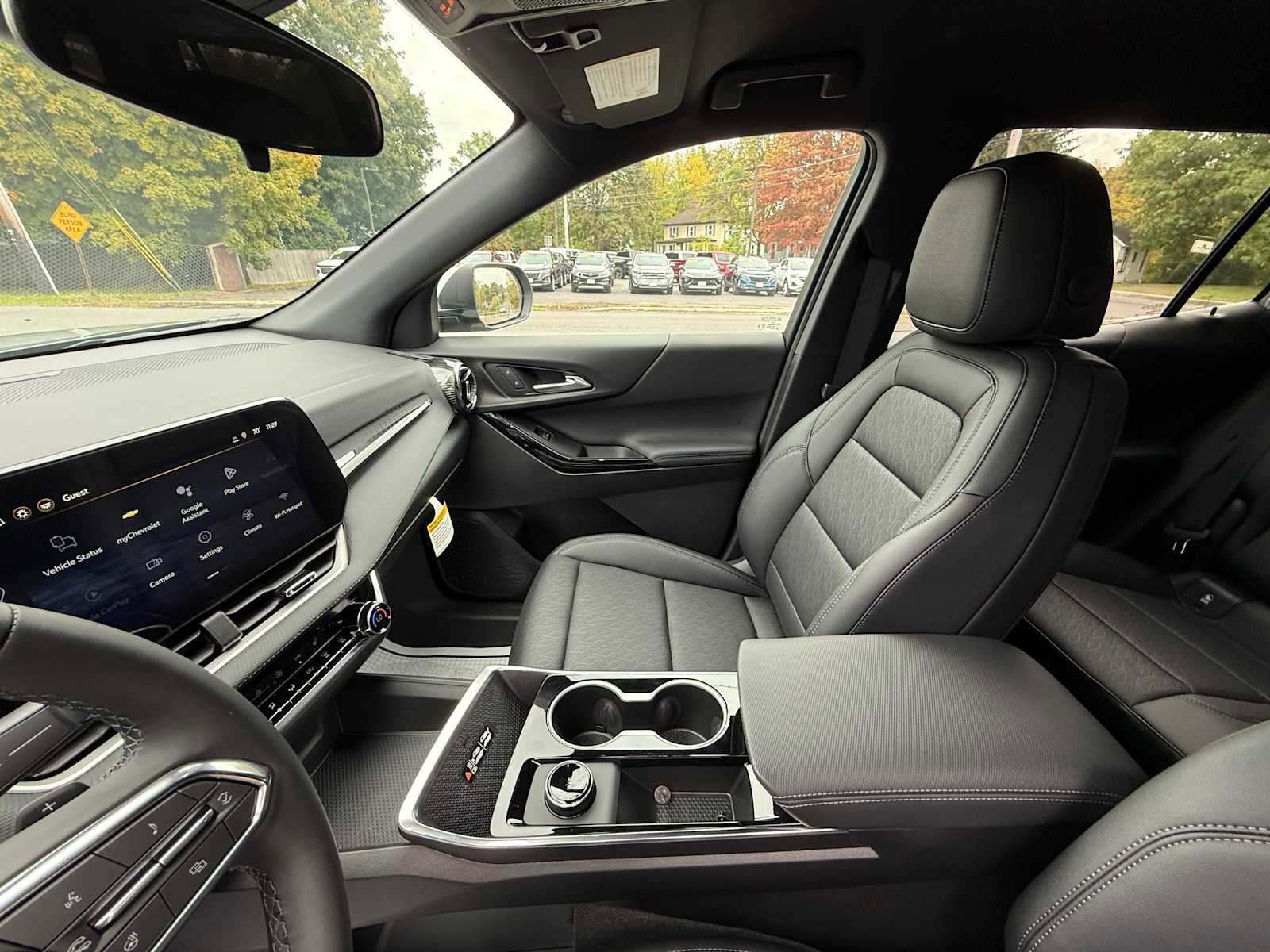 New 2026 Chevrolet Equinox LT w/ Convenience Package II image 19