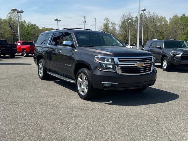 Used 2017 Chevrolet Suburban Premier AWD/4WD image 10