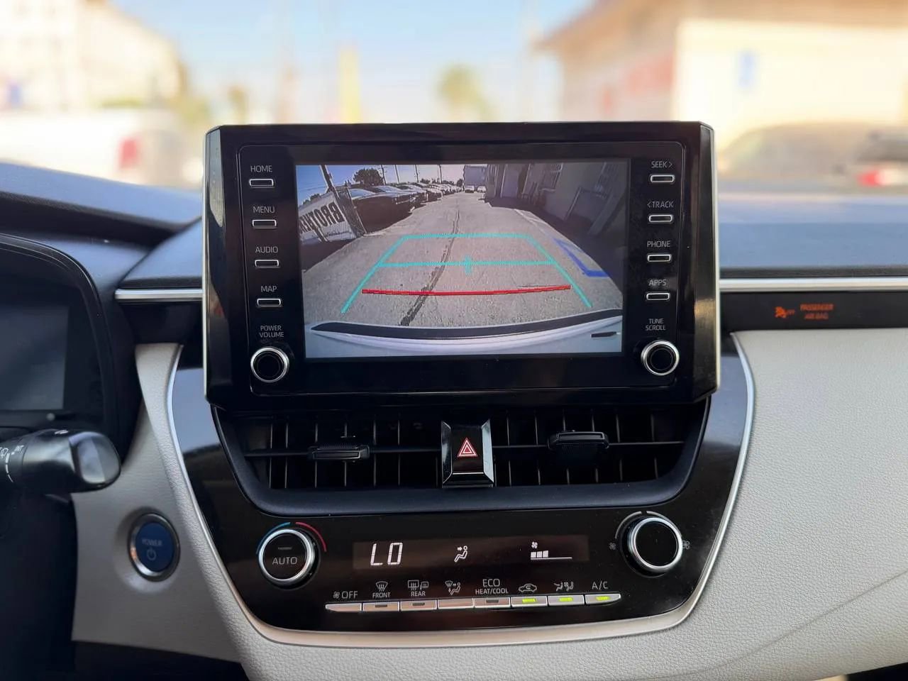 Used 2020 Toyota Corolla LE w/ Carpet Mat Package (TMS) FWD image 45