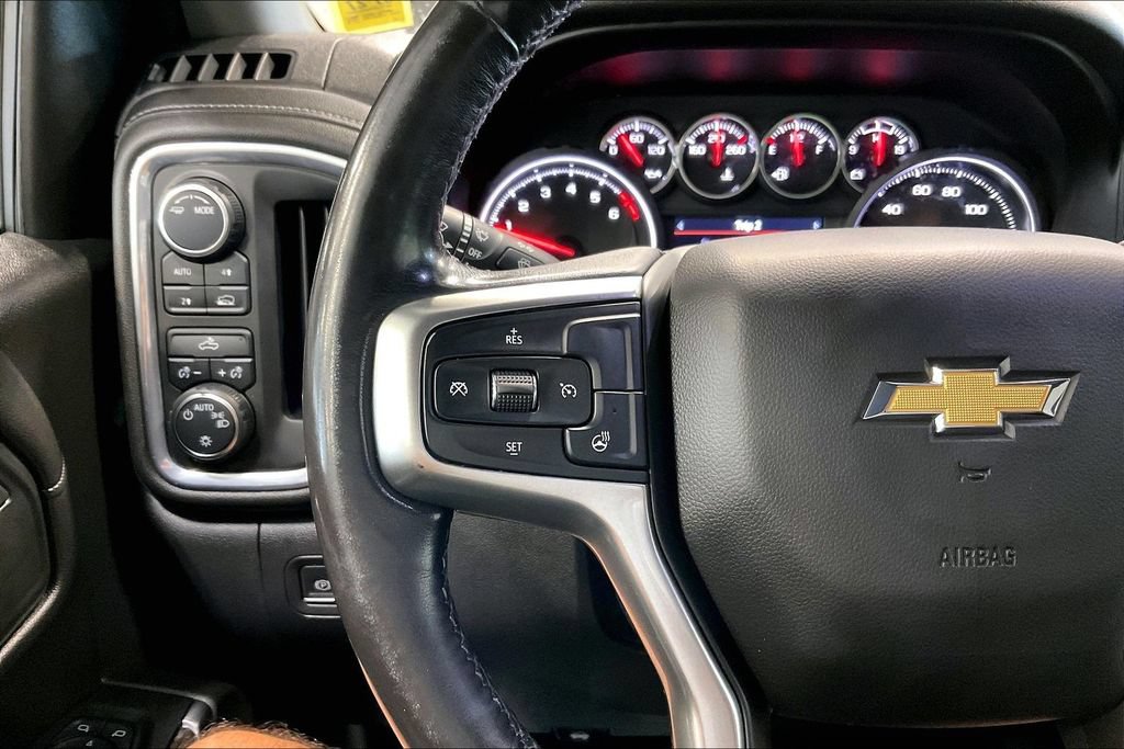 Used 2021 Chevrolet Silverado 1500 LT AWD/4WD image 12