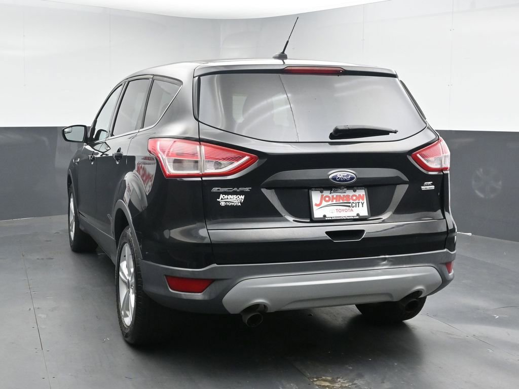 Used 2015 Ford Escape SE image 6