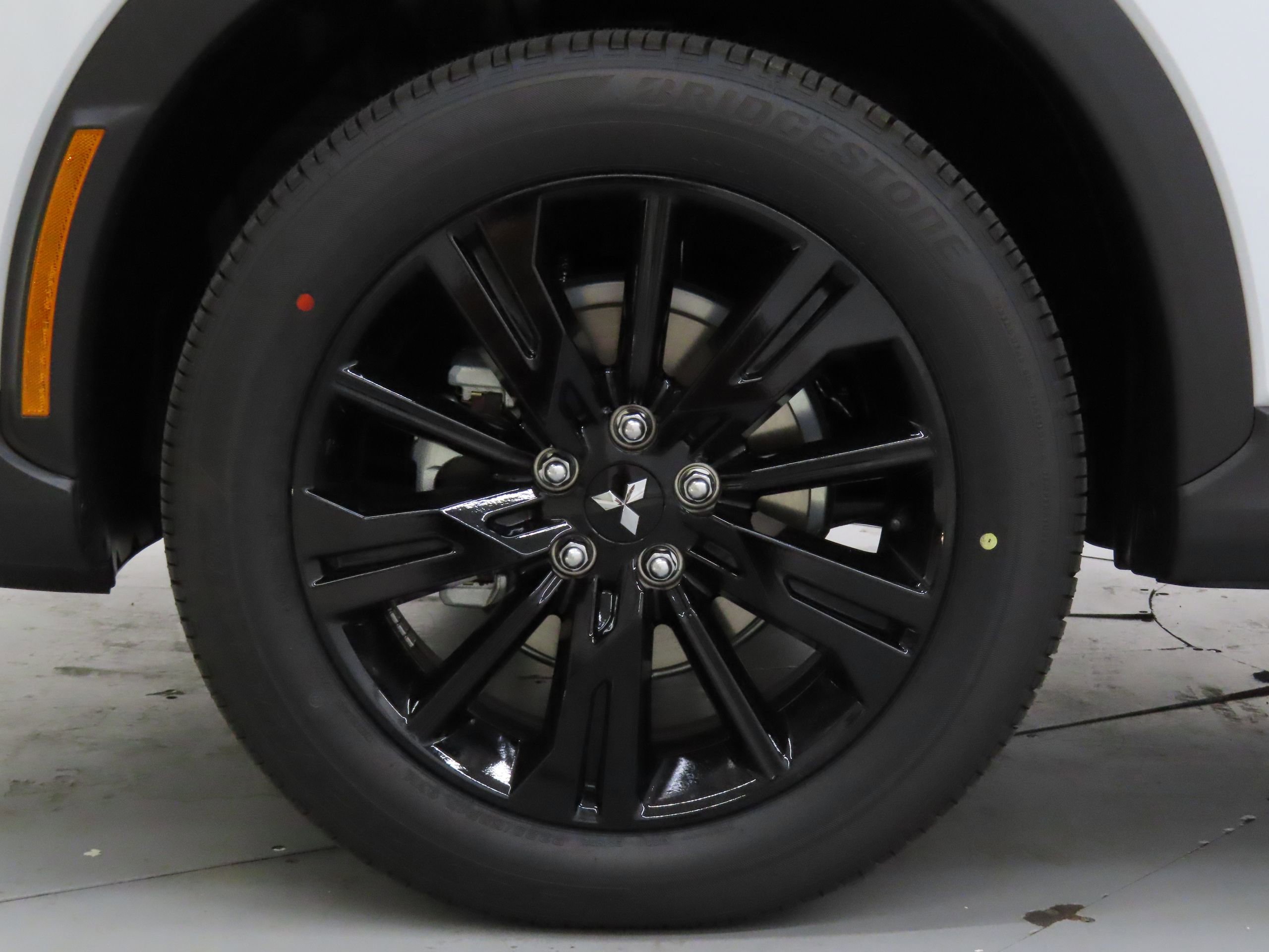 New 2025 Mitsubishi Eclipse Cross LE image 25