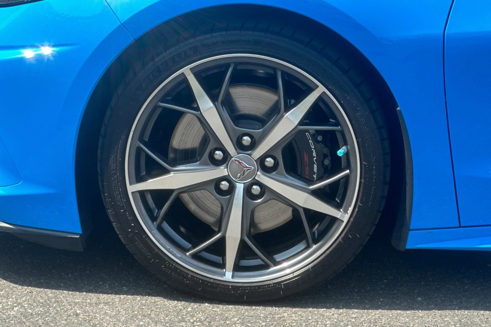 Used 2021 Chevrolet Corvette Stingray Premium Conv w/ Z51 Performance Package image 27