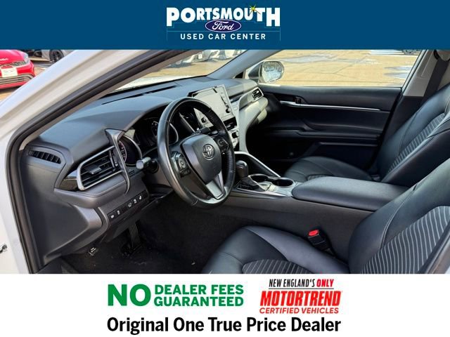 Used 2024 Toyota Camry SE w/ Cold Weather Package image 4