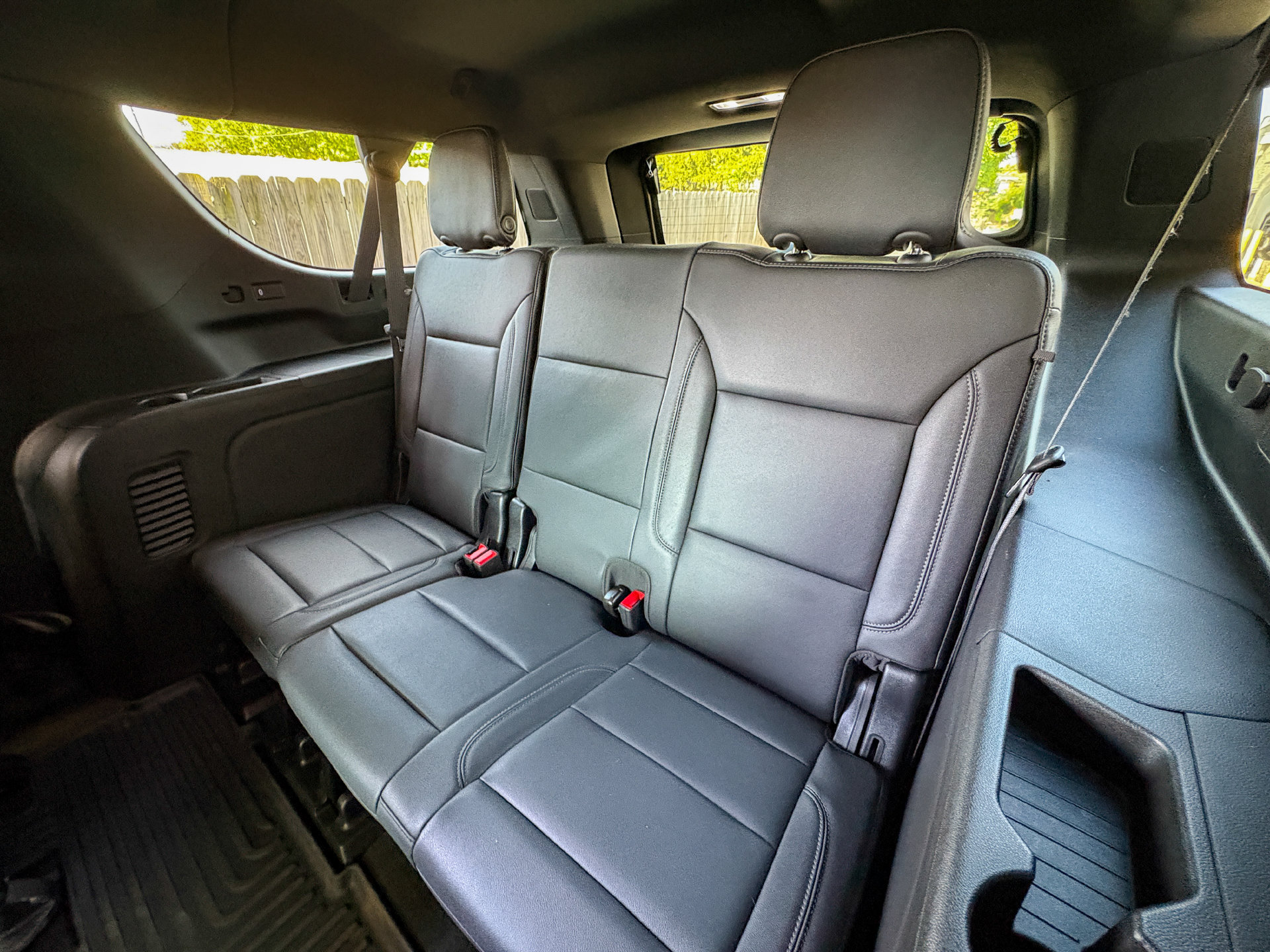 Used 2023 Chevrolet Suburban Z71 w/ Z71 Off-Road Package AWD/4WD image 21
