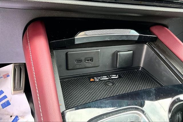 Used 2025 Buick Envision Sport Touring AWD/4WD image 32
