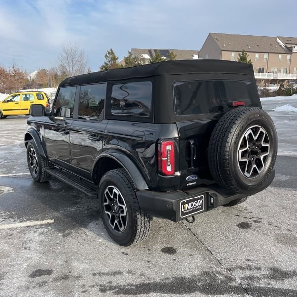 Used 2024 Ford Bronco Outer Banks image 3