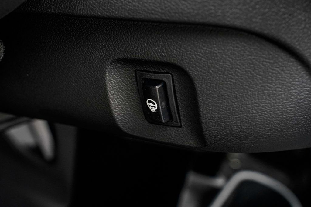 Certified 2024 MINI Cooper SE image 13