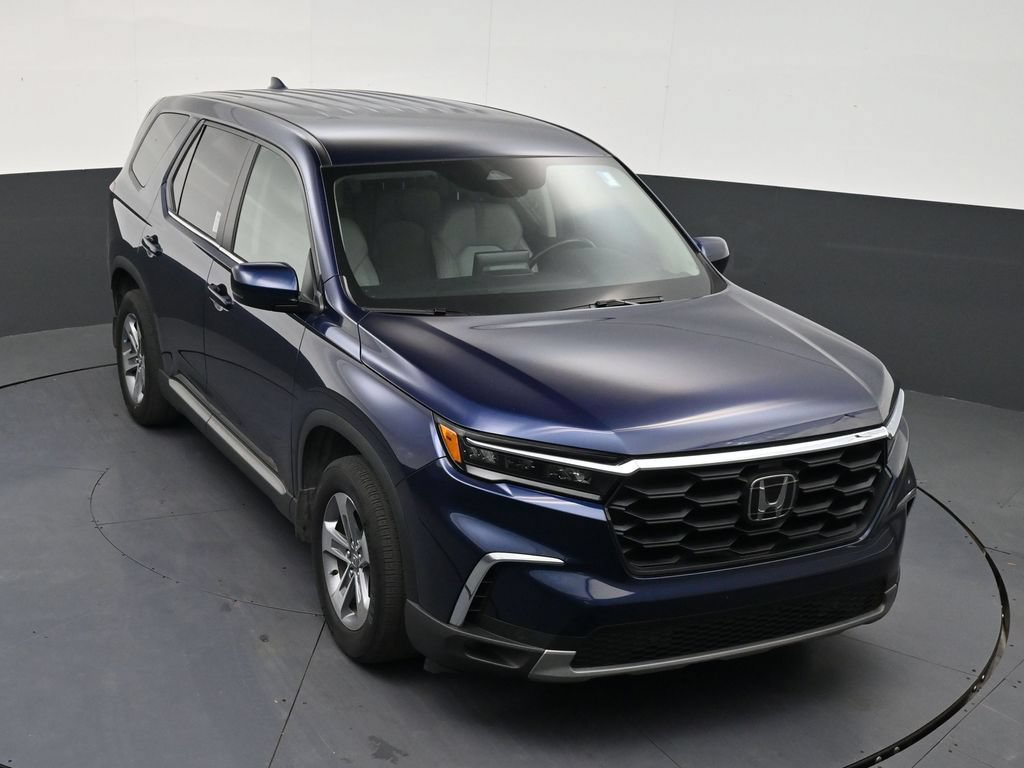 Used 2025 Honda Pilot EX-L image 16