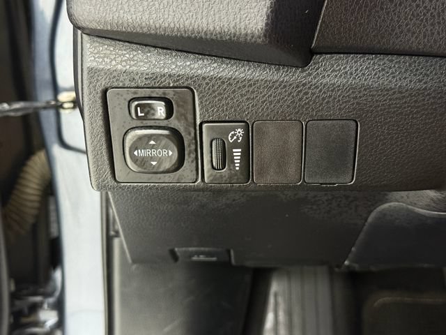 Used 2015 Toyota Corolla L FWD image 14