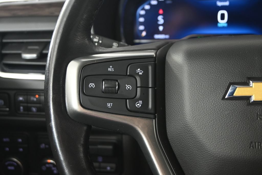 Used 2022 Chevrolet Tahoe LT w/ Luxury Package AWD/4WD image 38