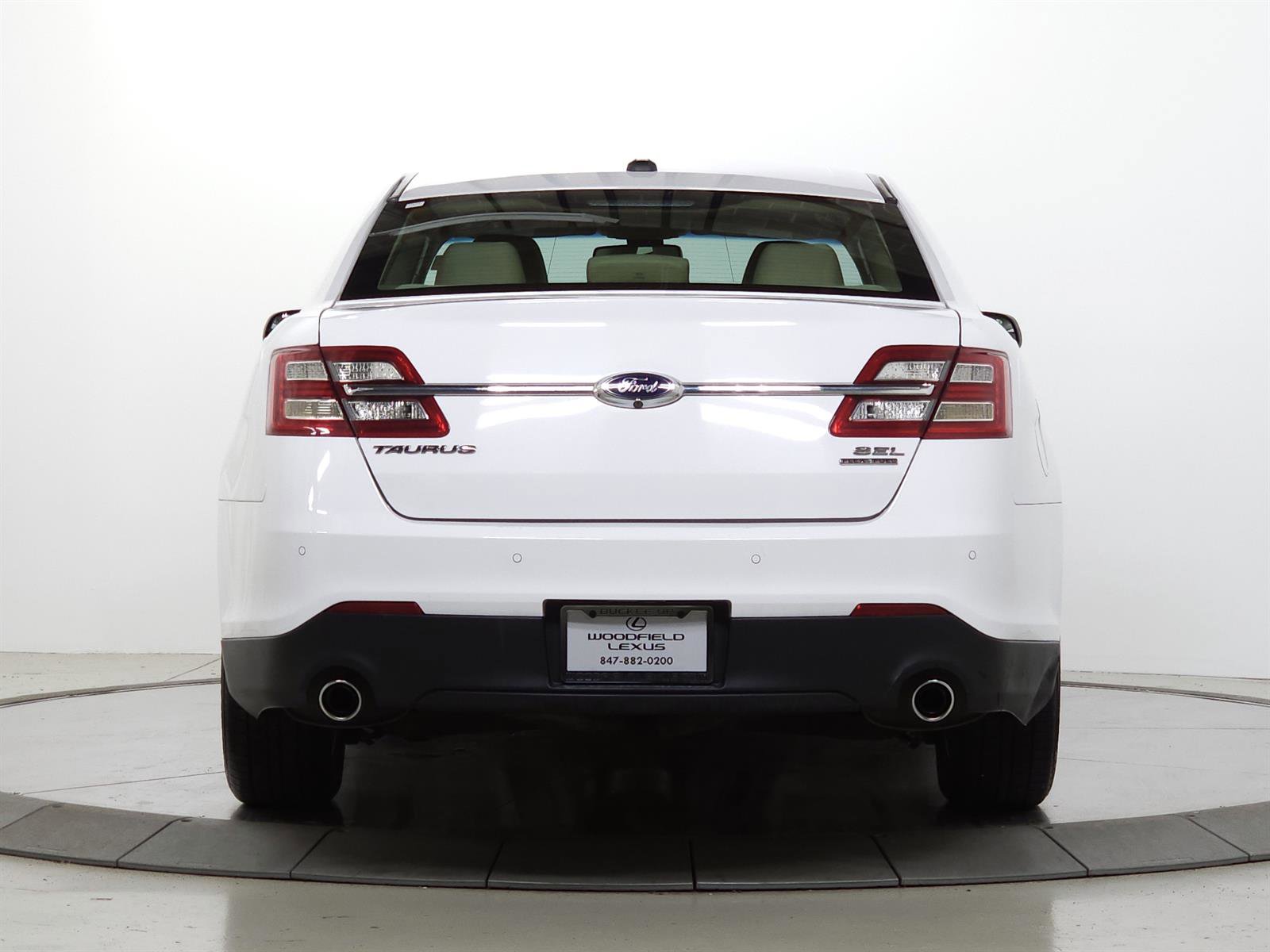 Used 2017 Ford Taurus SEL w/ Equipment Group 201A FWD image 6