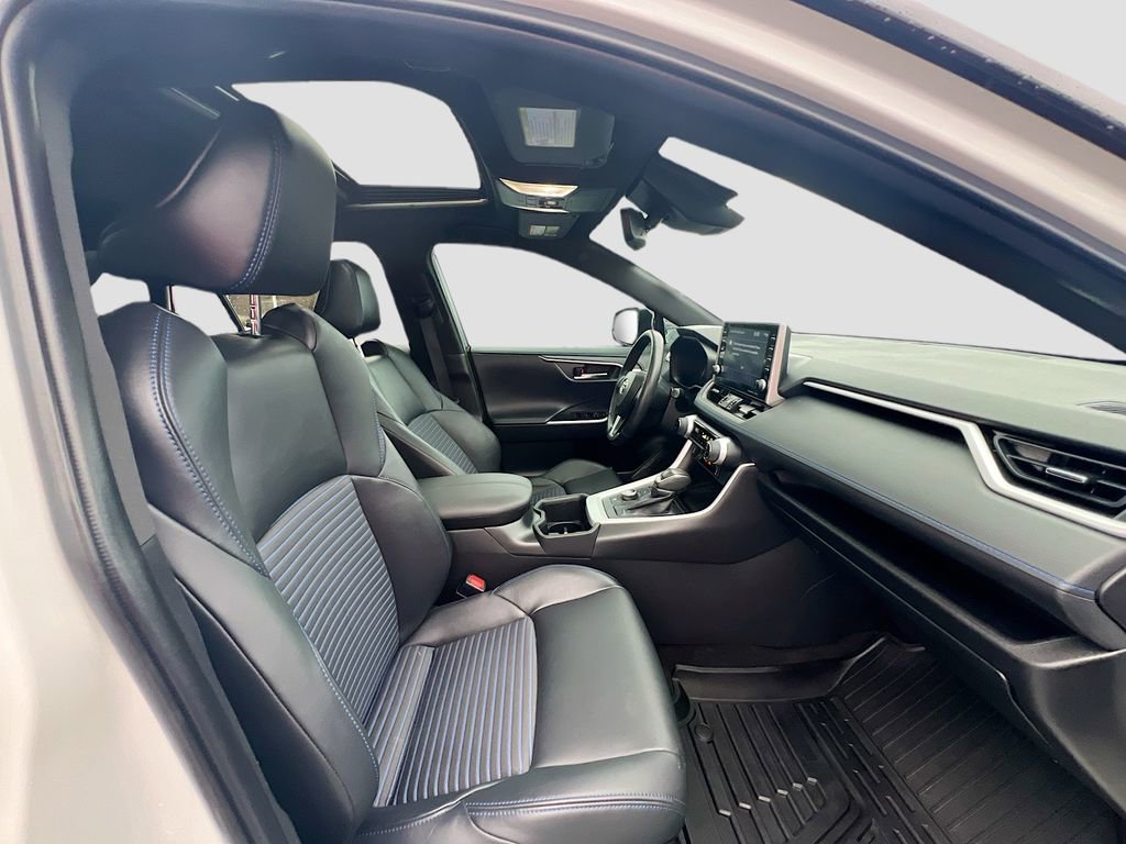 Used 2022 Toyota RAV4 XSE w/ XSE Grade Weather Package image 31