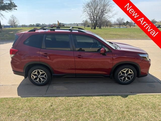 Used 2021 Subaru Forester Premium w/ Popular Package #1 image 2
