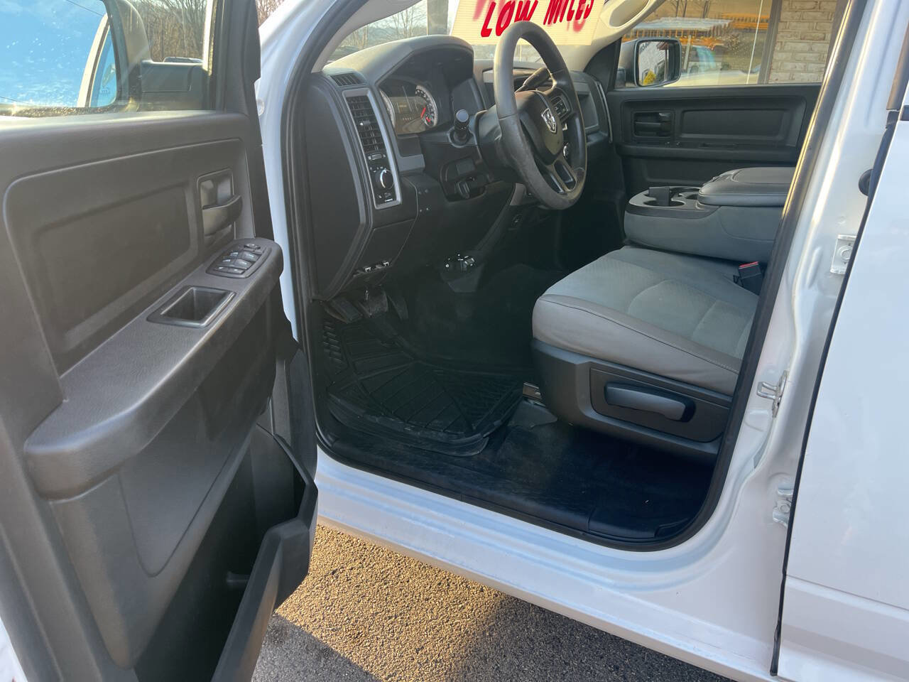 Used 2017 RAM 2500 Tradesman w/ Popular Equipment Group image 17