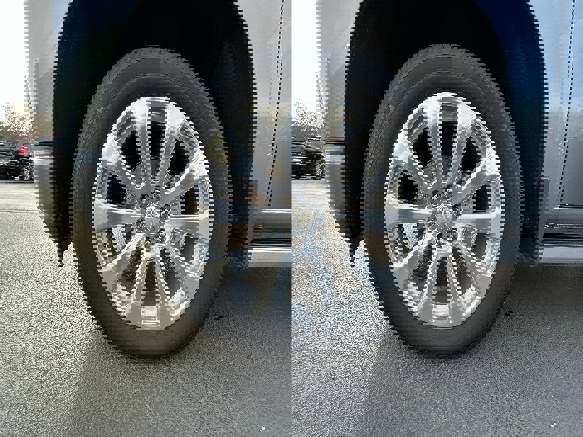 Used 2021 Chevrolet Silverado 1500 High Country w/ Safety Package II image 27