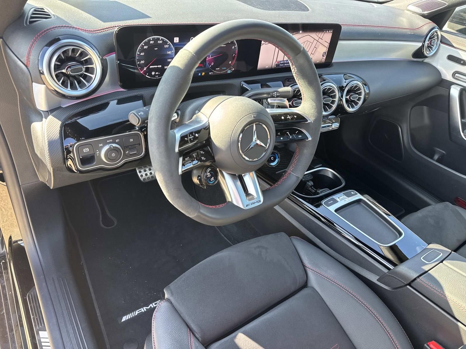 Used 2025 Mercedes-Benz CLA 35 AMG 4MATIC image 18