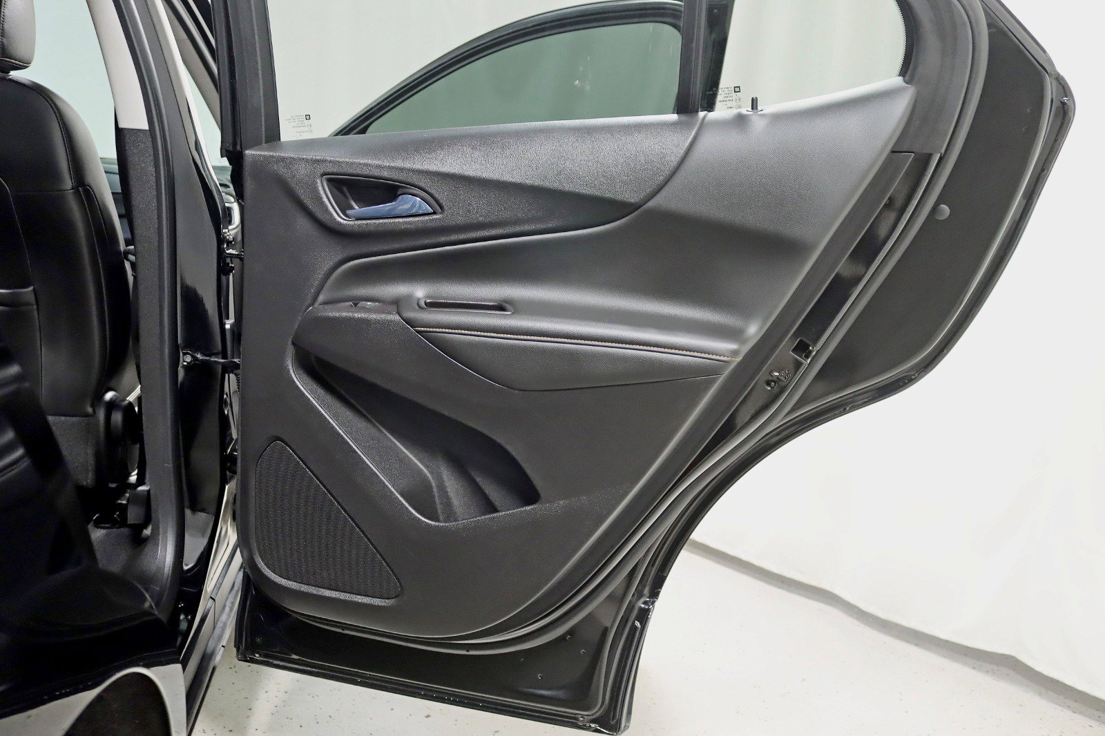 Used 2021 Chevrolet Equinox Premier w/ Redline Edition image 31