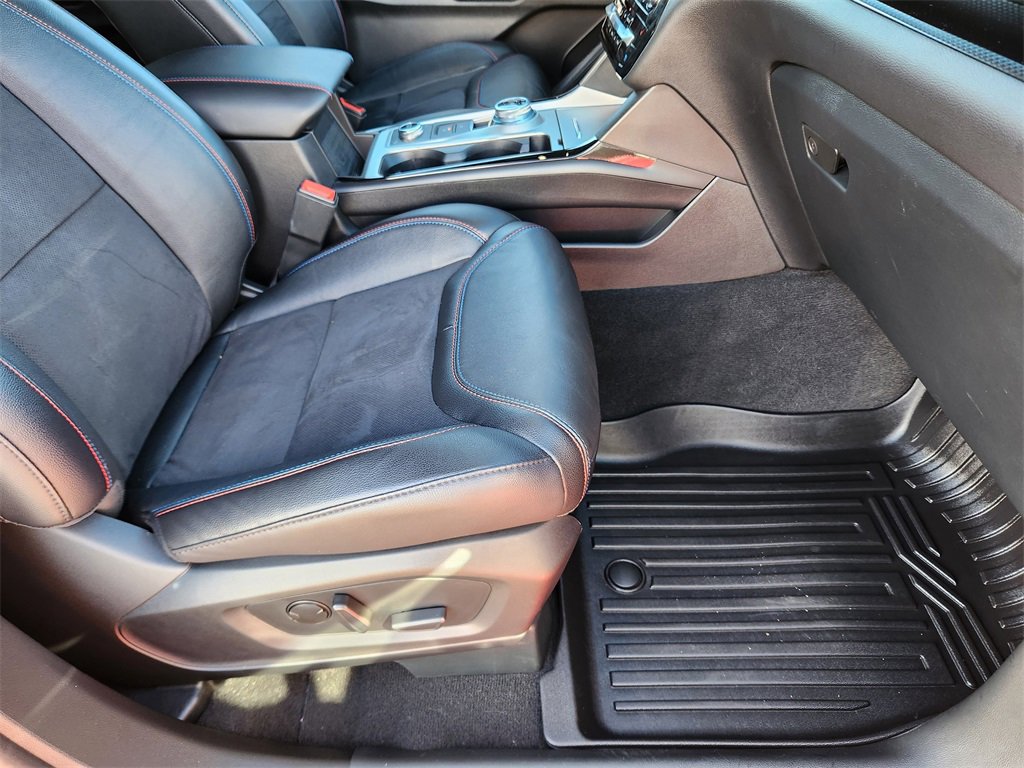 Used 2024 Ford Explorer ST w/ Equipment Group 401A image 16