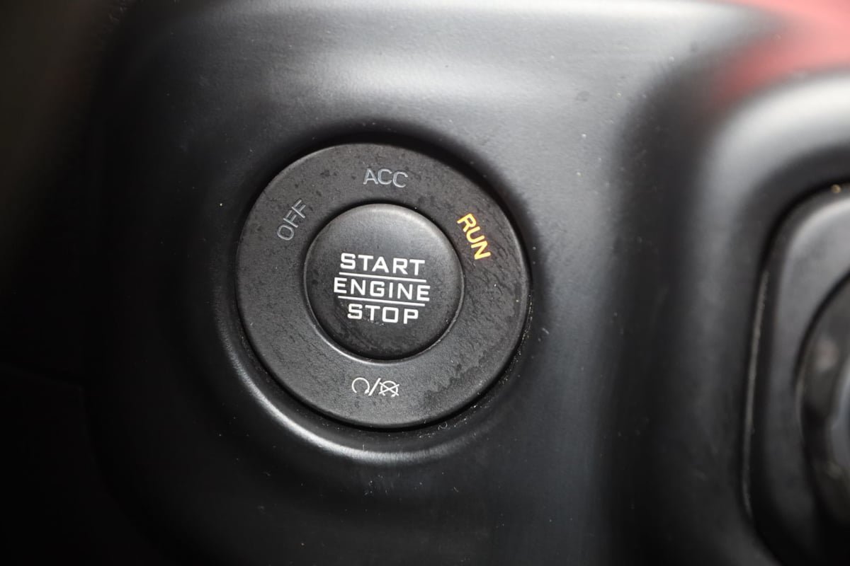 Used 2023 Jeep Wrangler Unlimited Rubicon AWD/4WD image 29