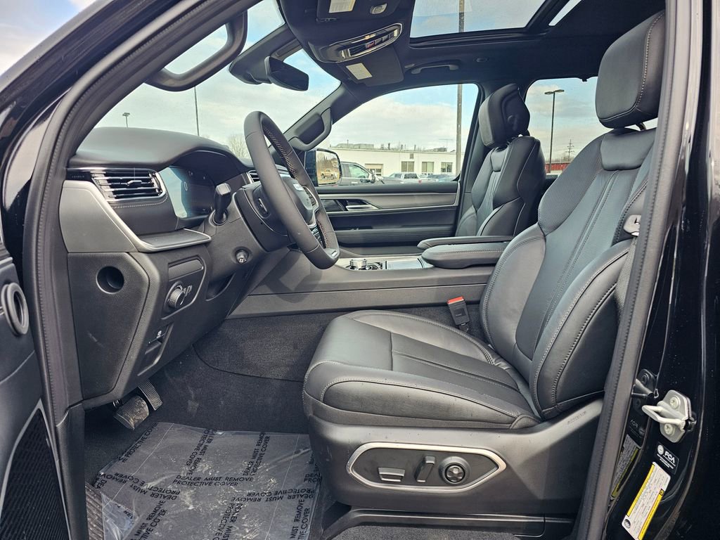 New 2026 Jeep Grand Wagoneer Limited image 15