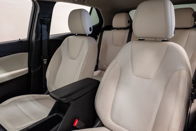 Used 2023 Buick Encore GX Preferred w/ Cold Weather Comfort Package FWD image 9