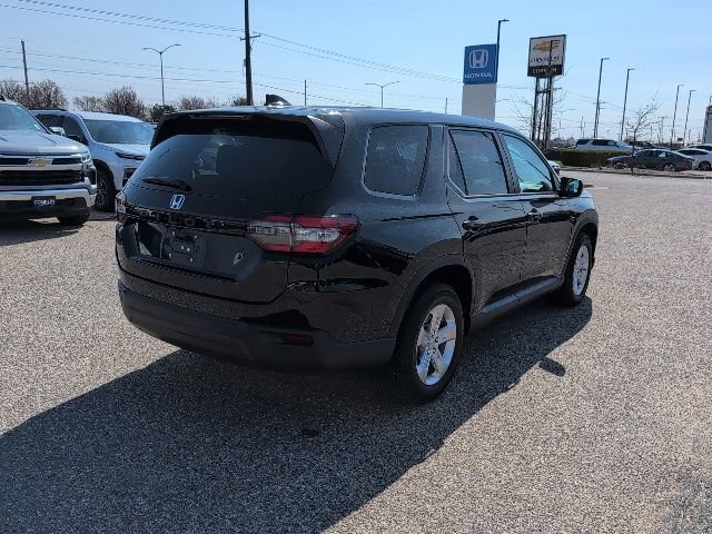 Used 2023 Honda Pilot LX image 18