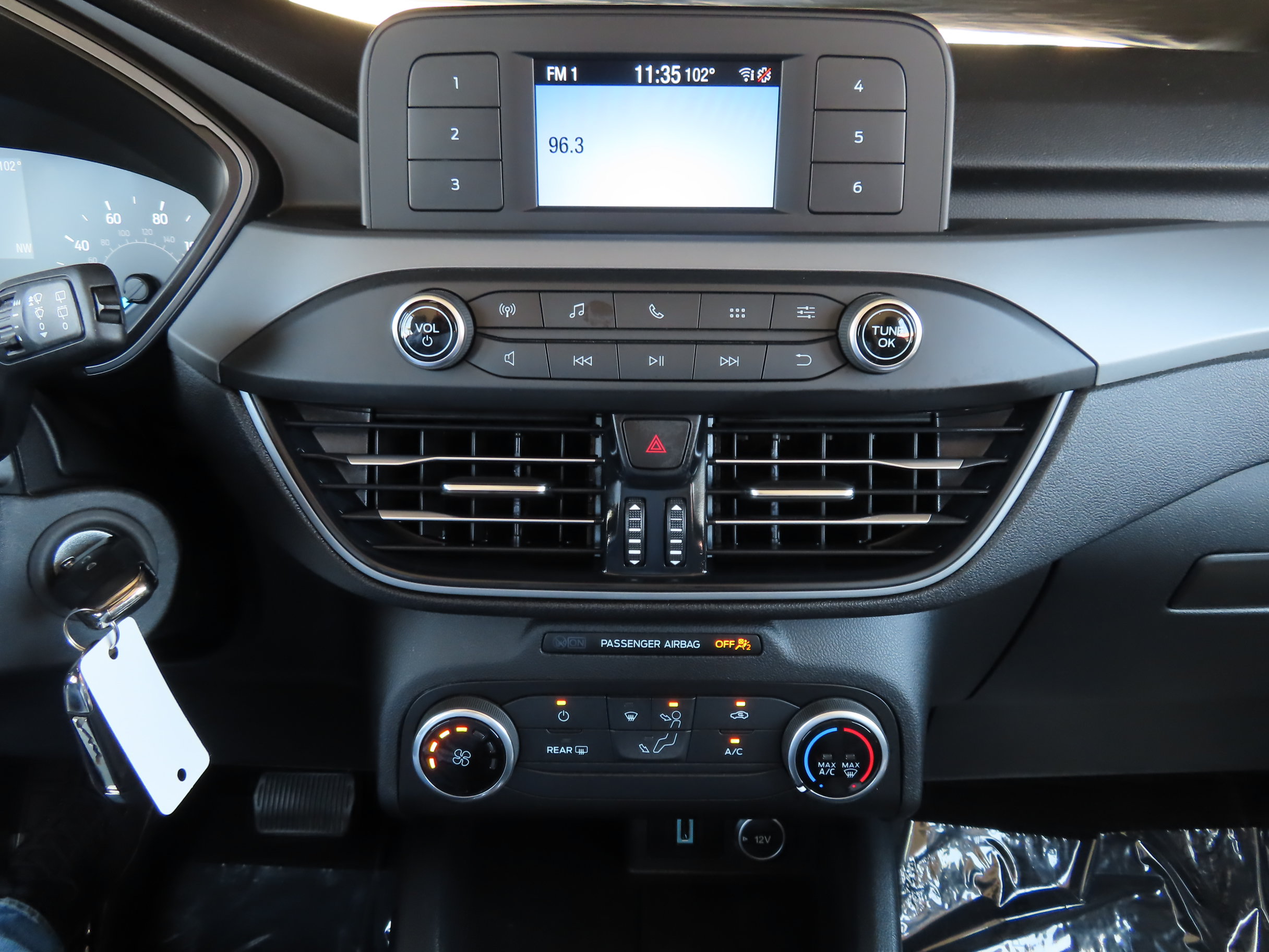 Used 2020 Ford Escape S AWD/4WD image 24