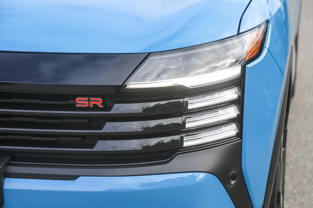 New 2026 Nissan Kicks SR FWD image 4
