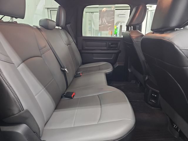 Used 2024 RAM 3500 Tradesman w/ Chrome Appearance Group AWD/4WD image 30