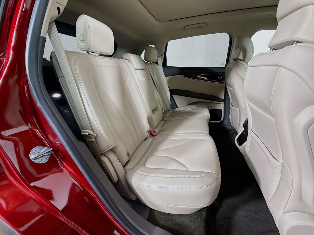 Used 2019 Lincoln Nautilus Reserve image 29