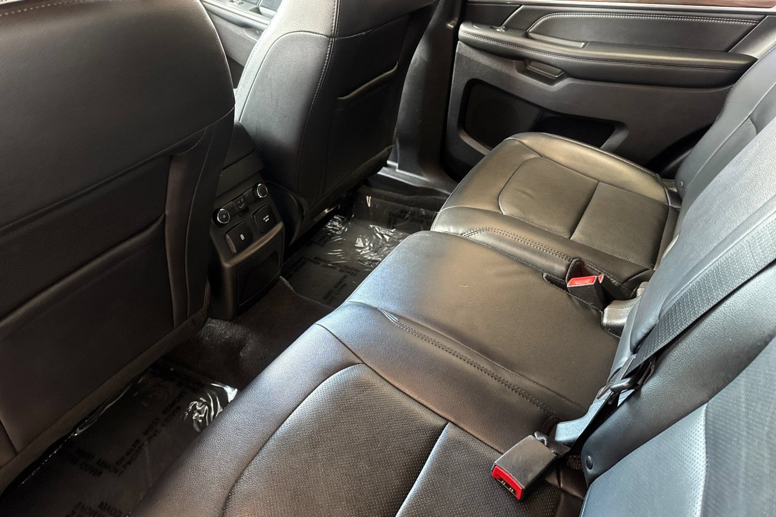 Used 2019 Ford Explorer Limited FWD image 15