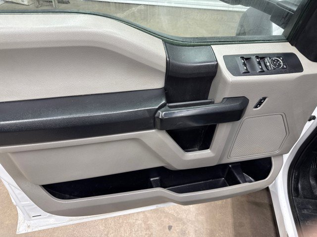 Used 2021 Ford F550 4x4 Crew Cab Super Duty w/ Power Equipment Group image 28