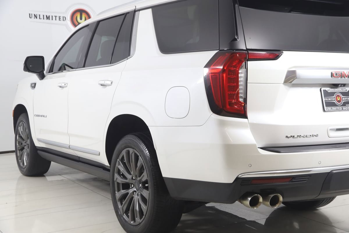 Used 2022 GMC Yukon Denali w/ Denali Premium Package image 25