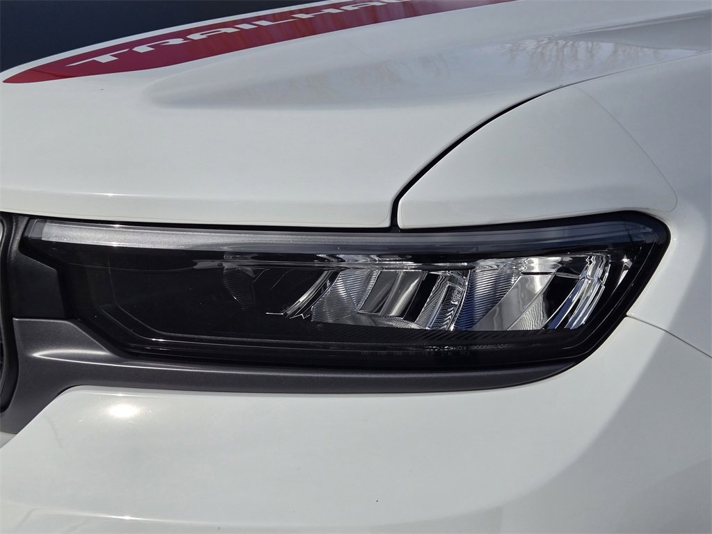 Used 2022 Jeep Grand Cherokee Trailhawk image 5