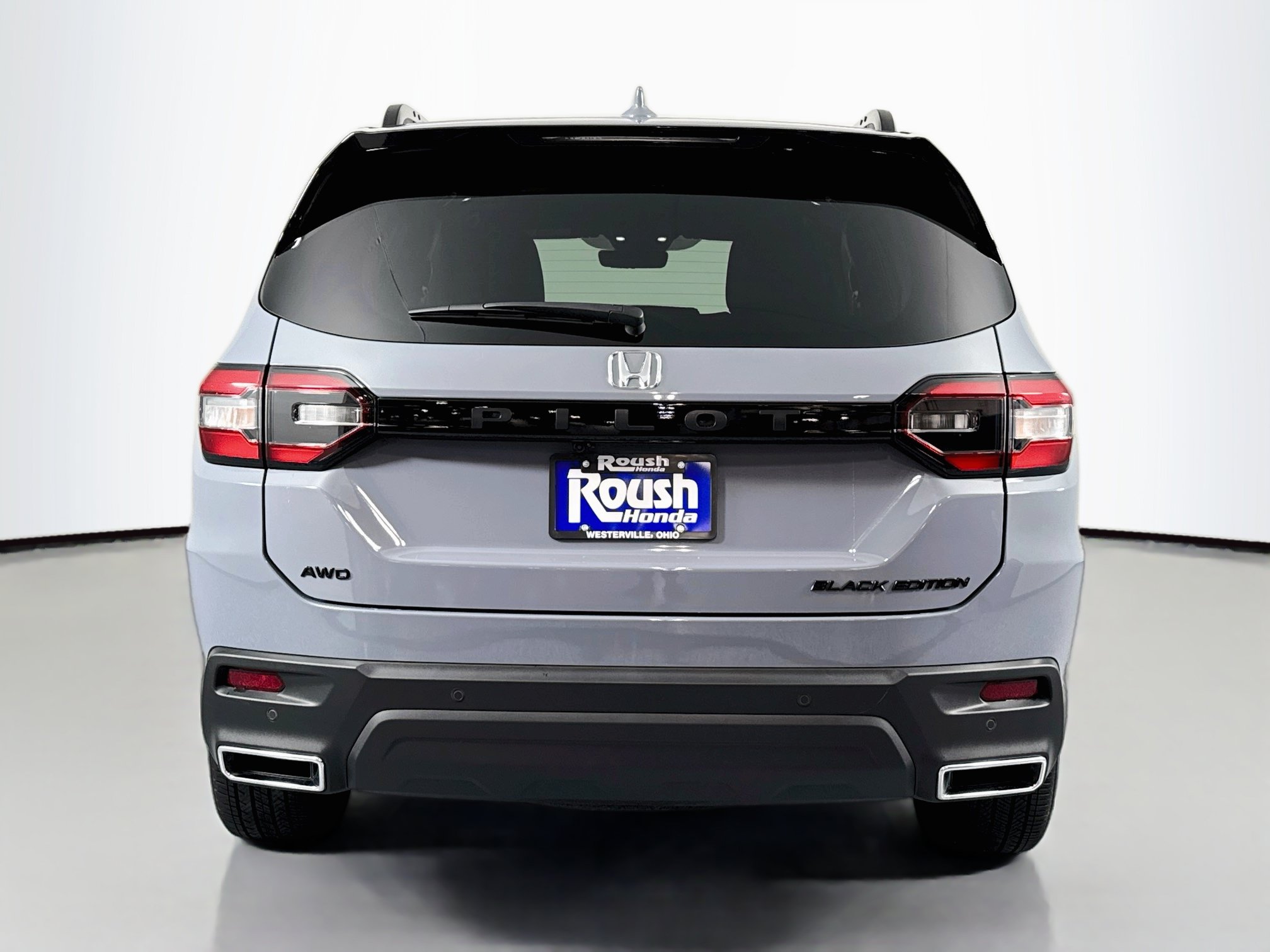 Certified 2025 Honda Pilot Black Edition image 6