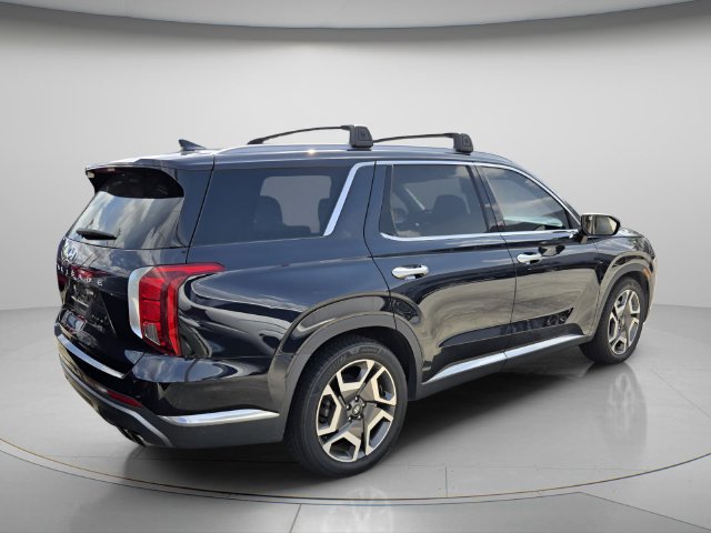 Used 2023 Hyundai Palisade Limited FWD image 5