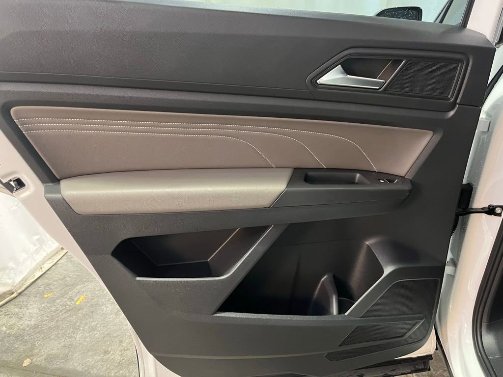 Certified 2023 Volkswagen Atlas Cross Sport SE w/ Panoramic Sunroof Package image 24