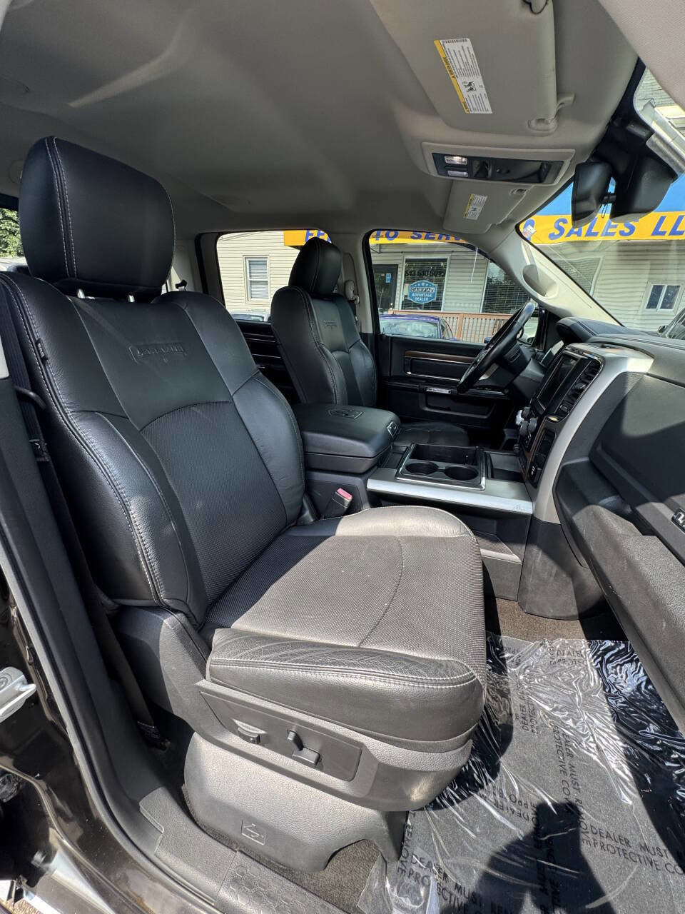 Used 2014 RAM 1500 Laramie w/ Convenience Group image 19