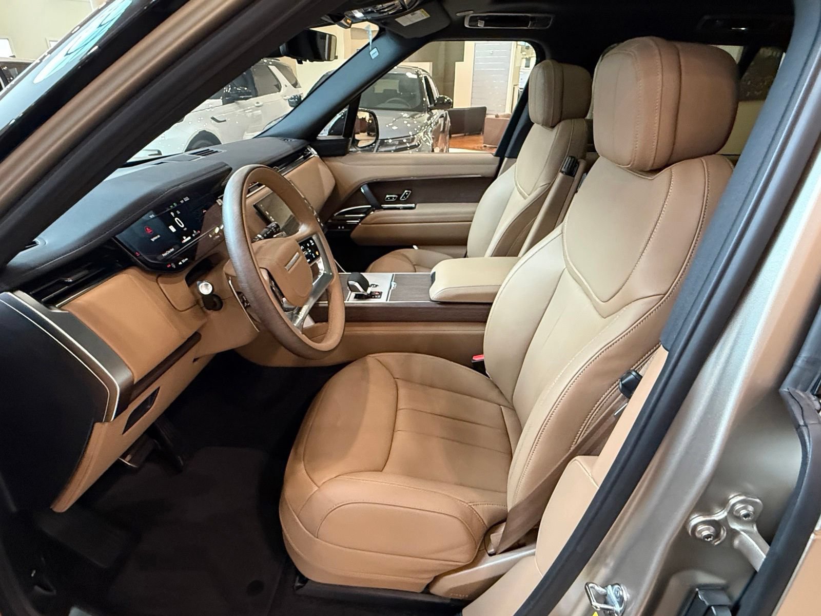 New 2026 Land Rover Range Rover SE AWD/4WD image 14