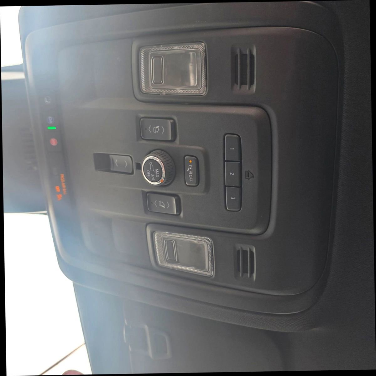Used 2023 Chevrolet Suburban Premier RWD image 26