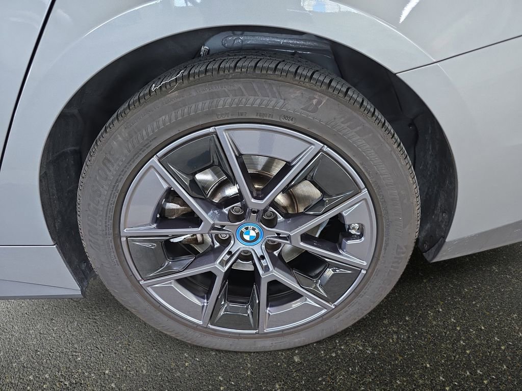 Used 2023 BMW i4 eDrive35 w/ Parking Assistance Package RWD image 32