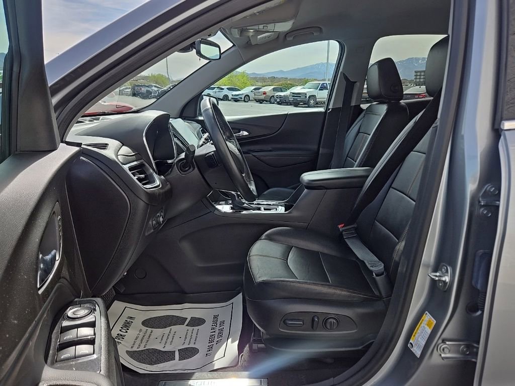 Used 2024 Chevrolet Equinox Premier image 16