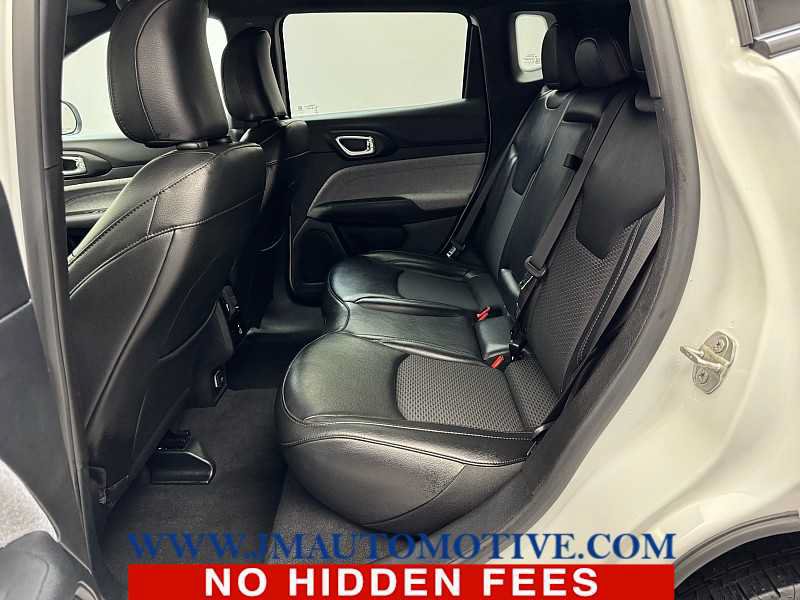 Used 2023 Jeep Compass Latitude w/ Convenience Group AWD/4WD image 14