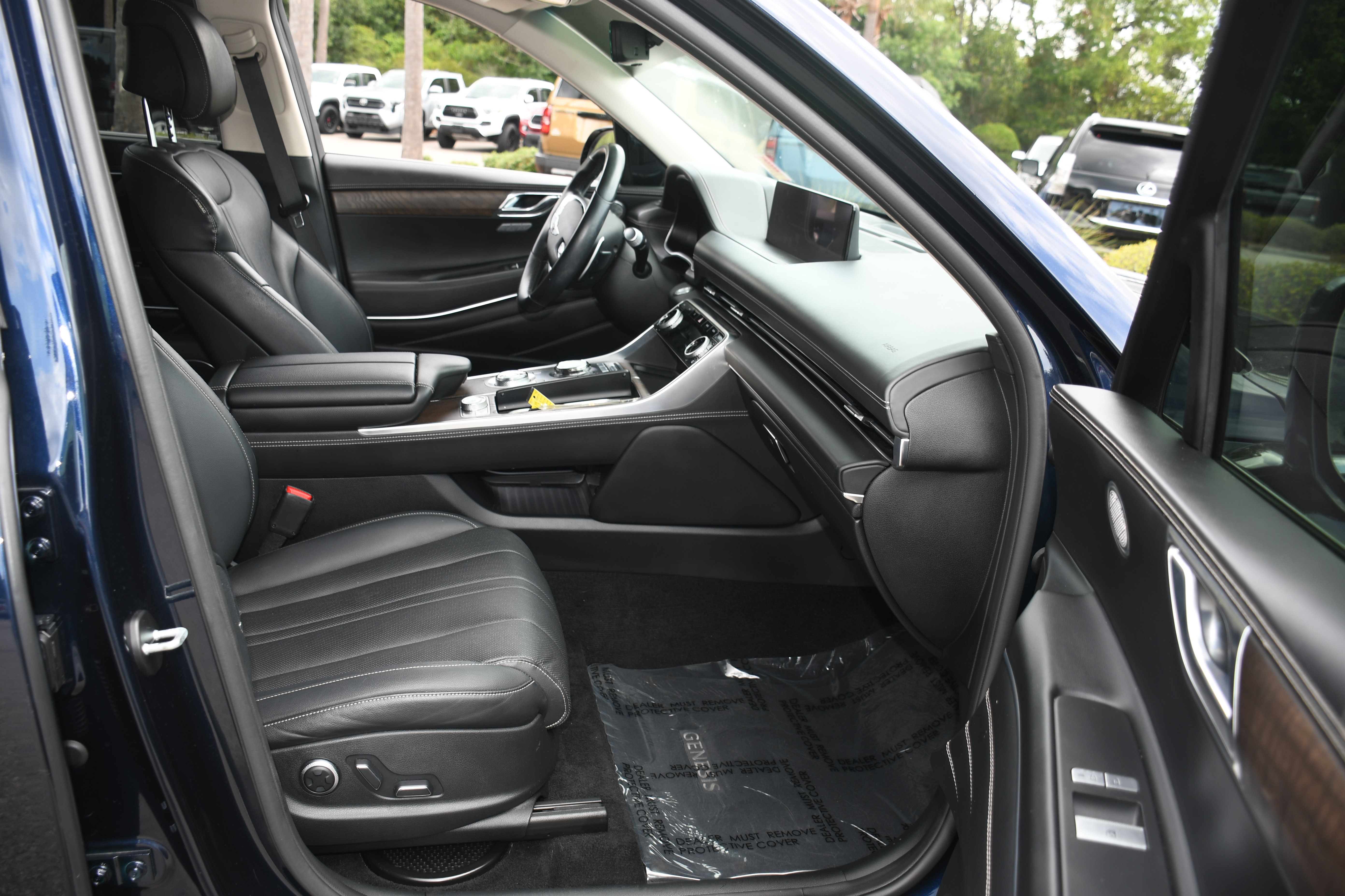 Used 2024 Genesis GV80 2.5T AWD/4WD image 21