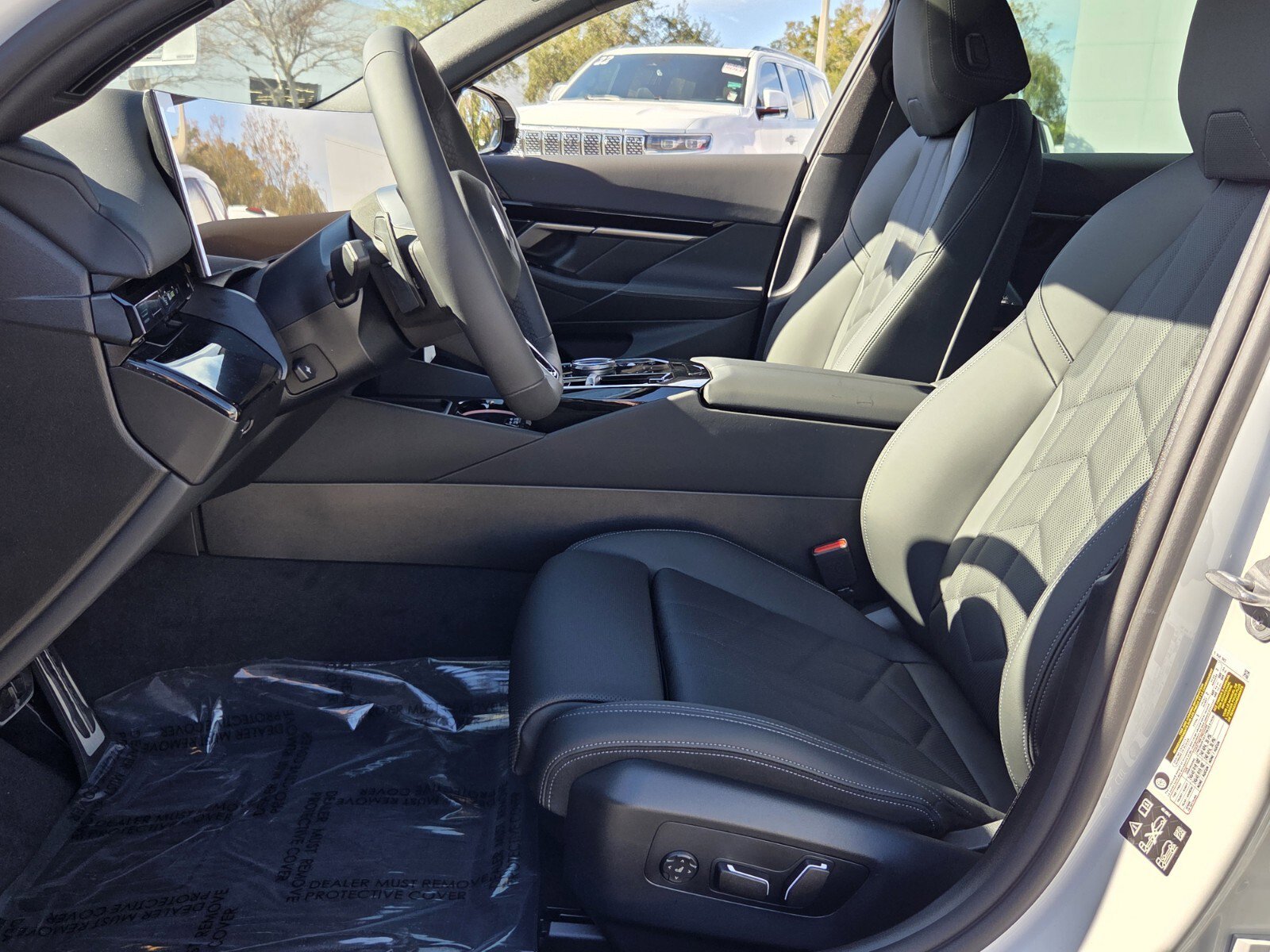 New 2026 BMW 530i xDrive w/ M Sport Package image 10