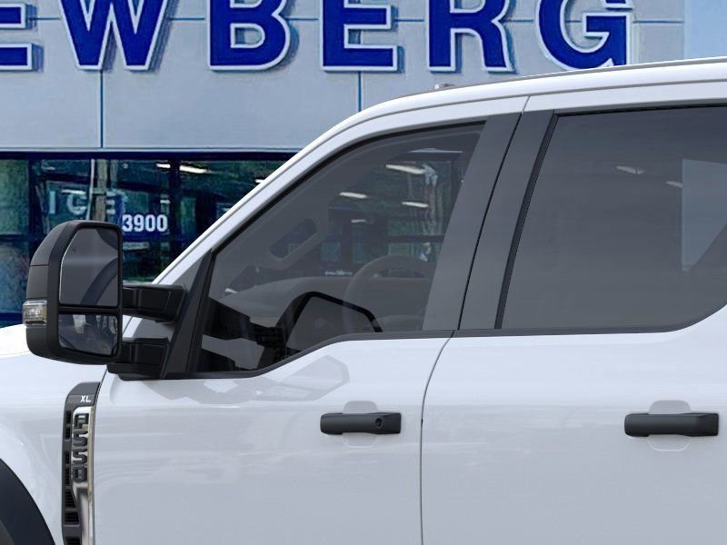 New 2026 Ford F550 4x4 Crew Cab image 11
